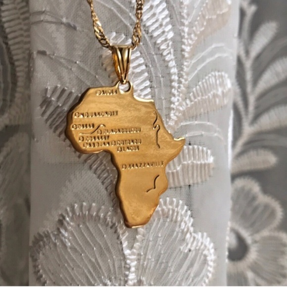 🦏🦒AFRICA Longer Necklace Set - Picture 3 of 5